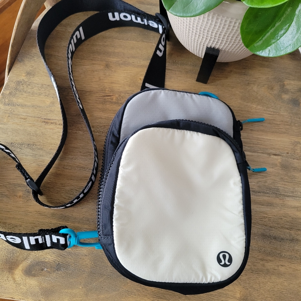 NWOT Lululemon Rest is Written Crossbody
